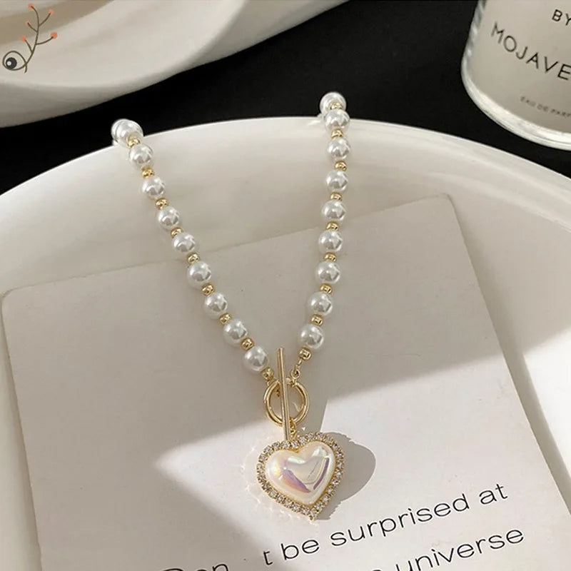 Imitation Pearls Pendant Necklace